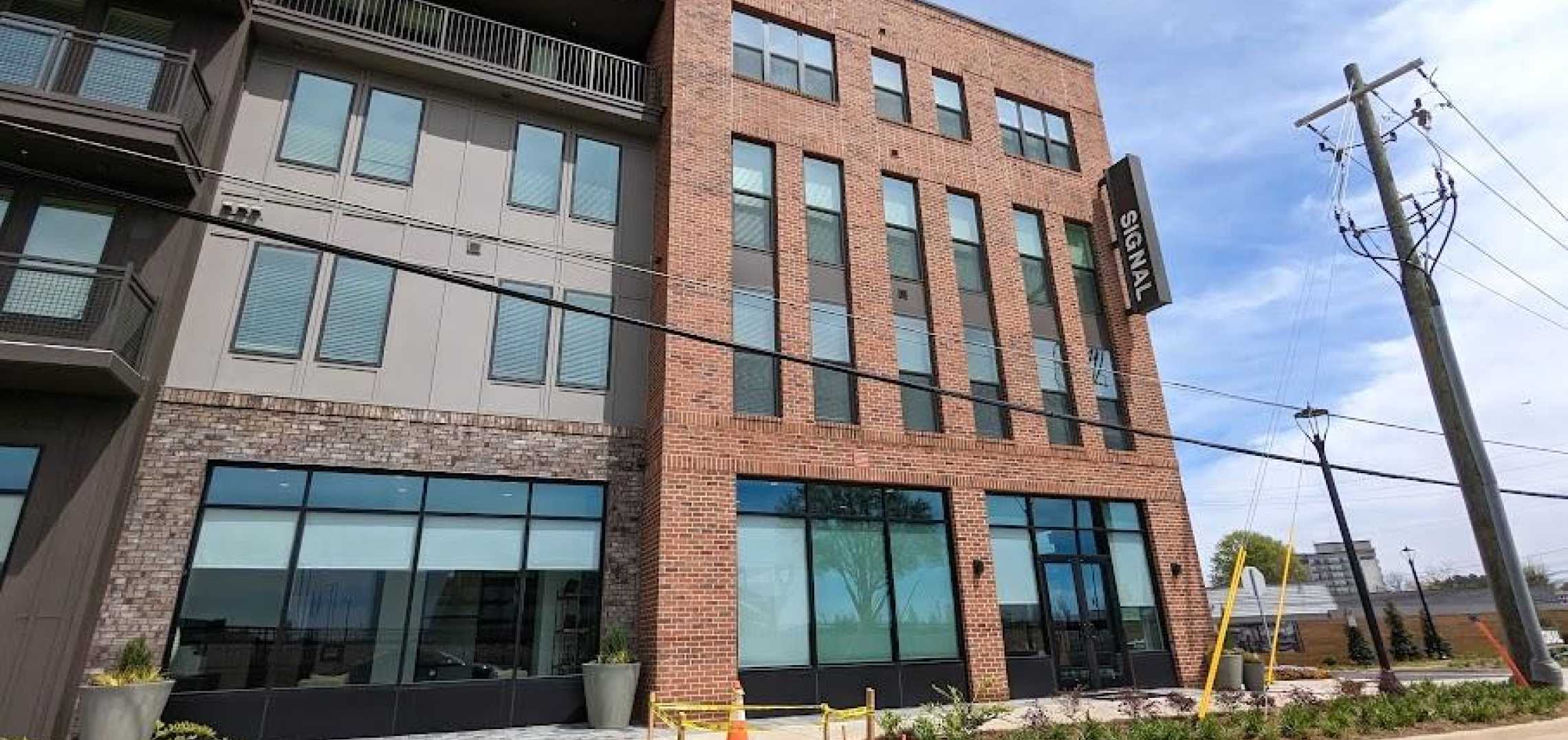 Next door to Atlanta airport, 7building project declared finished